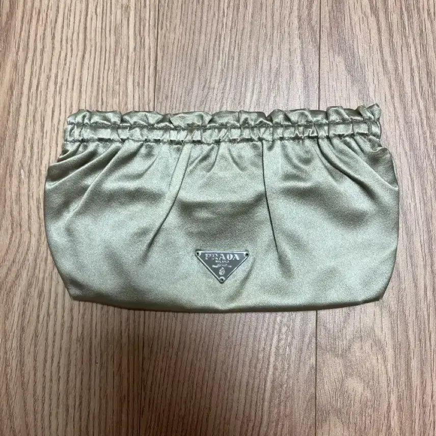 [BUNJANG] Prada Satin Mini Pouch Gold / 프라다 PRADA 새틴 미니 파우치 골드
