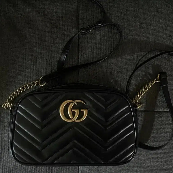 [BUNJANG] Gucci Matelassé Chain Crossbody Bag Small Black Gold Hardware / 구찌 마틀라세 체인 크로스백 스몰 블랙 금장