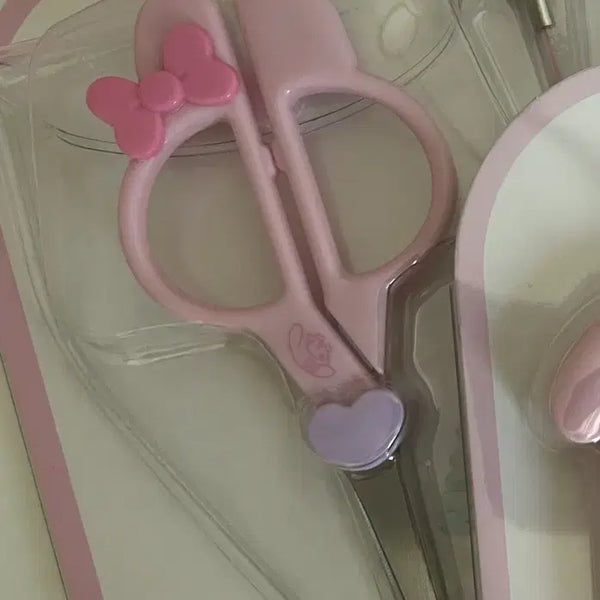 [BUNJANG] Sanrio My Melody Mini Scissors Strap Keychain / 산리오 마이멜로디 미니 가위 스트랩 키링