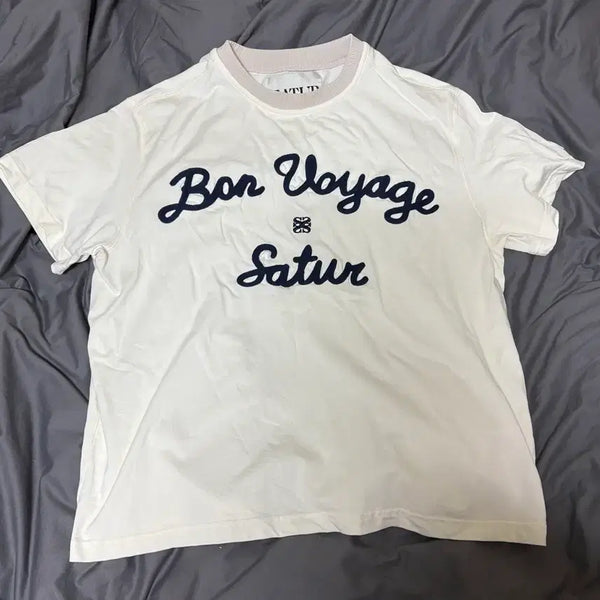 [BUNJANG] Satur Voyage Embroidered Short Sleeve T-Shirt / 세터 Satur 보야지 자수 반팔 티셔츠