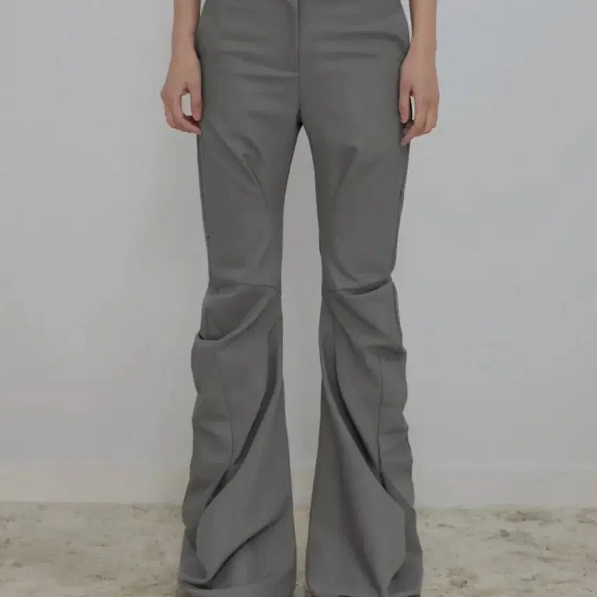 [BUNJANG] Flareup Draping Pants Grey Size 2 / 플레어업 드레이프 팬츠 그레이 2사이즈