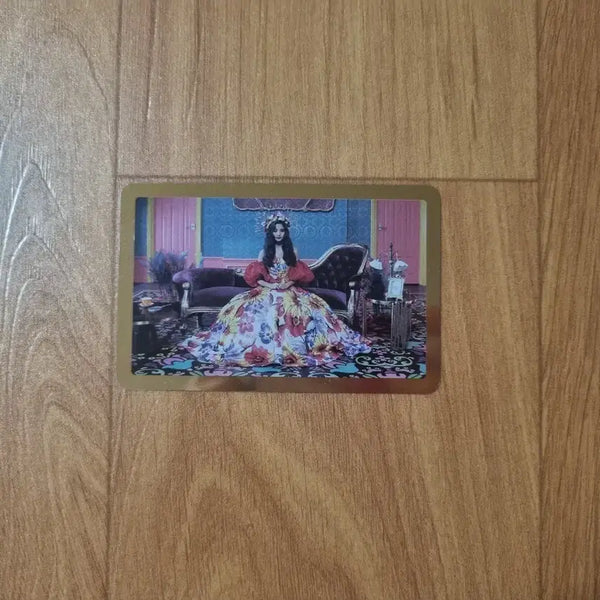 [BUNJANG] Twice Feel Special Tzuyu Gold Photocard / 트와이스 필스페셜 쯔위 골드 포토카드 (포카)