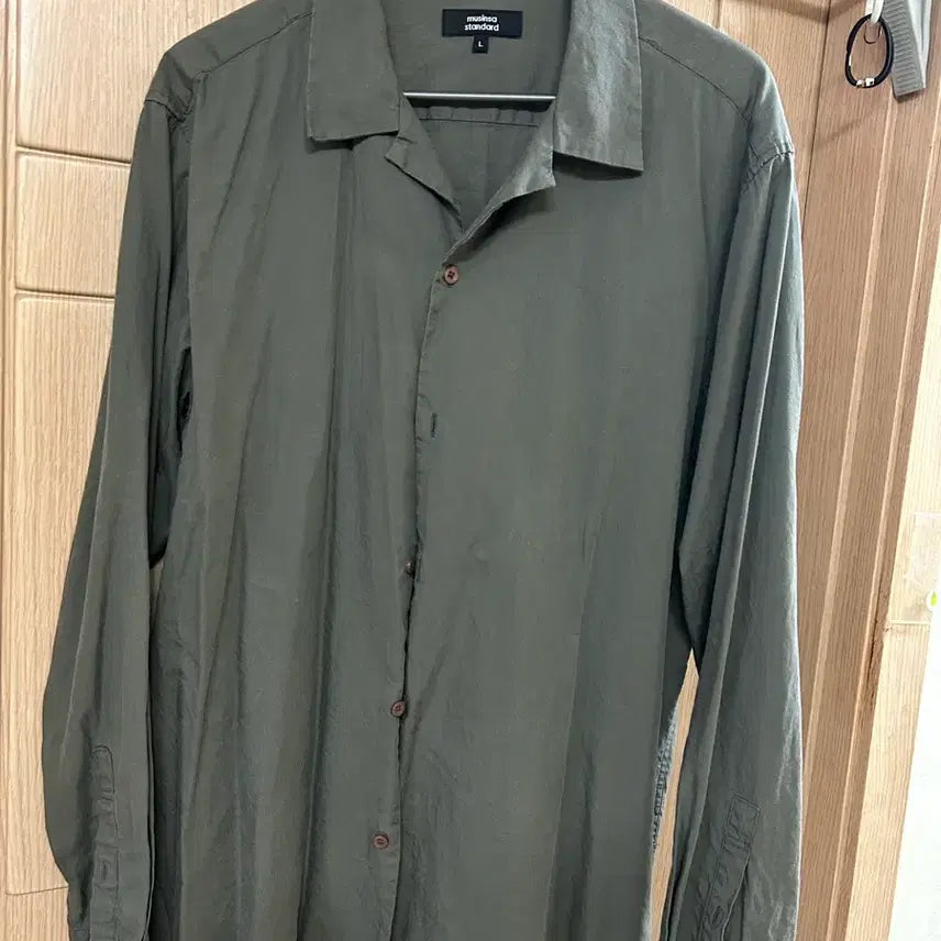 [BUNJANG] Musinsa Standard Dusty Khaki Long Sleeve Shirt - Size L / 무신사 스탠다드 셔츠 L 더스티 카키