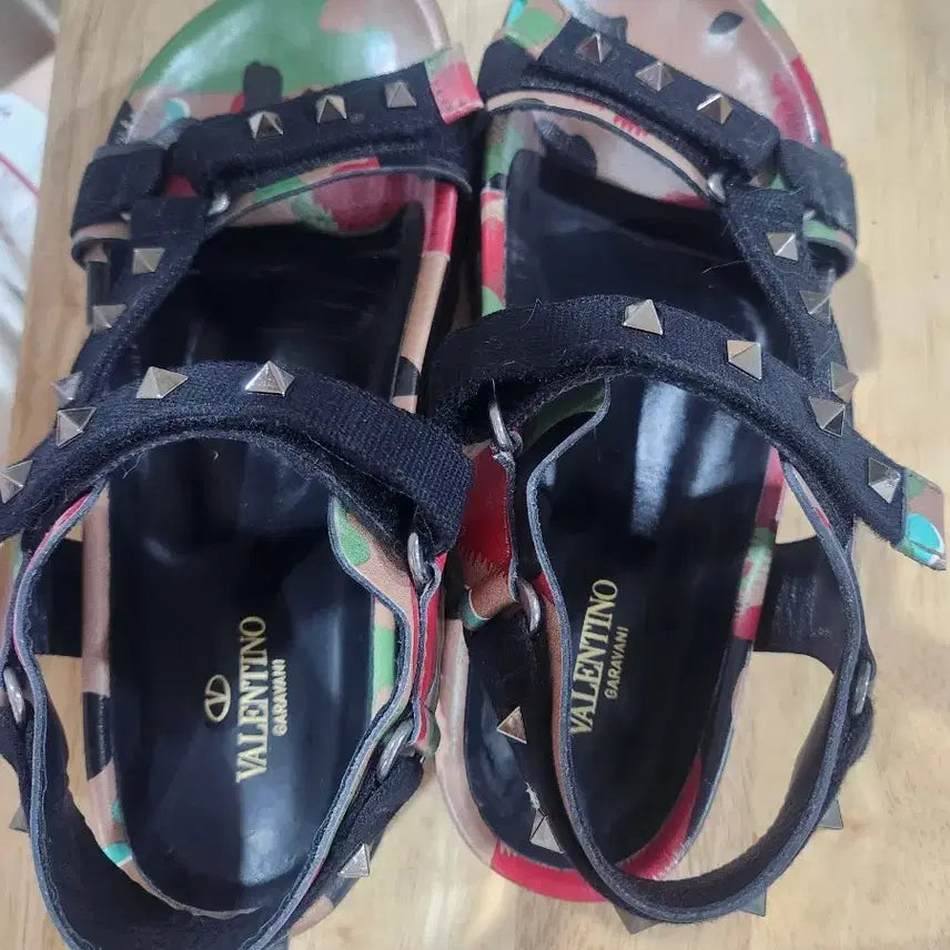 [BUNJANG] Valentino Camo Rockstud Sandals / 발렌티노 카모 락스터드 샌들 250 255 260