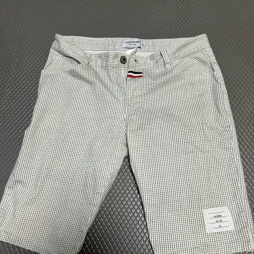 [BUNJANG] Thom Browne Check Shorts / 톰브라운 체크 반바지