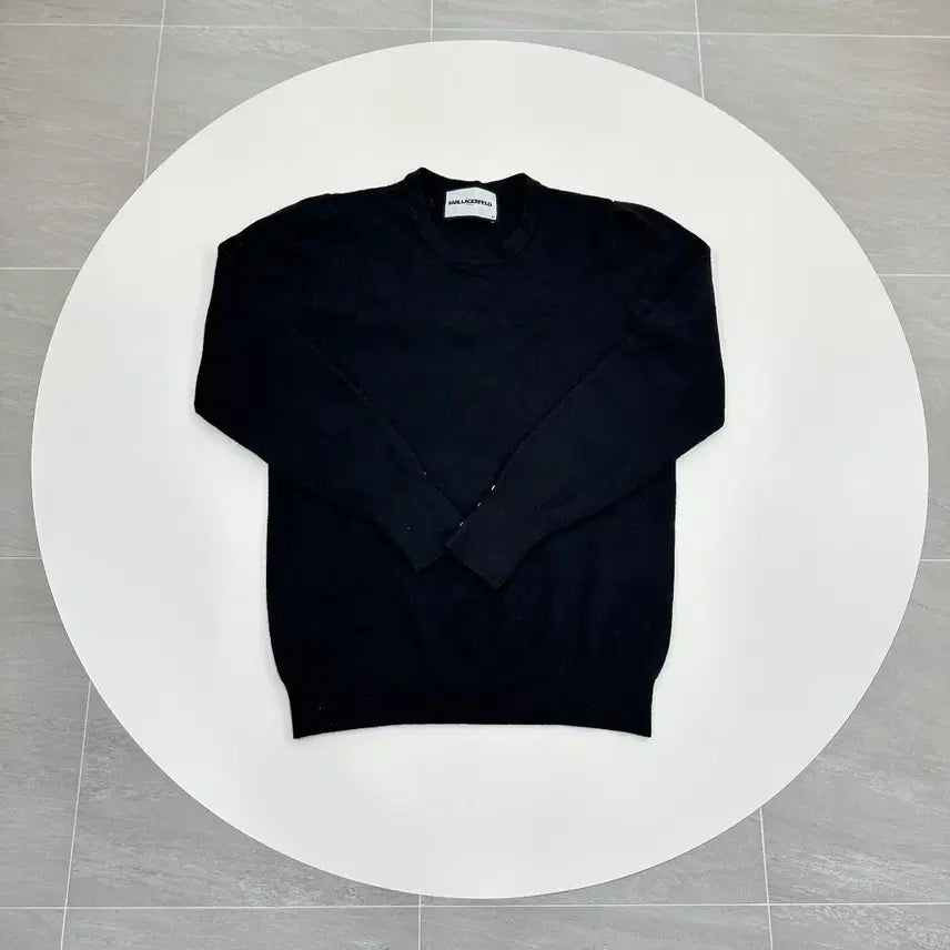 [BUNJANG] Karl Lagerfeld Black Knit Top Size S / 칼 라거펠트 블랙 니트탑 S 90