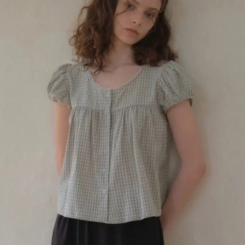 [BUNJANG] Our Nostalgia Checkered Blouse / 아우어노스텔지아 체크 블라우스