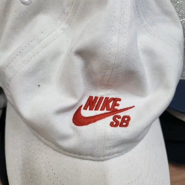 [BUNJANG] Nike SB White Ball Cap / 나이키 SB 볼캡 흰색