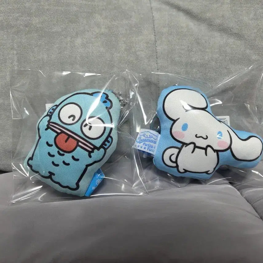[BUNJANG] Sanrio Characters Ppangpang Keychain Cinnamoroll & Hangyodon / 산리오 캐릭터즈 빵빵키링 시나모롤 & 한교동