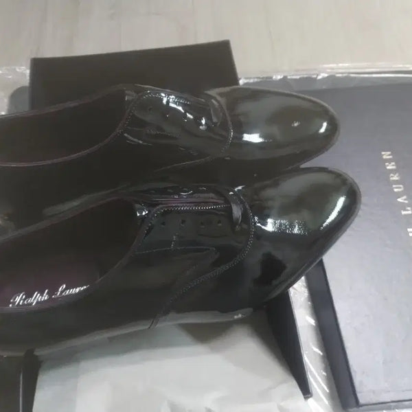 [BUNJANG] Ralph Lauren Purple Label Enamel Shoes / 랄프로렌 퍼플라벨 애나멜 슈즈