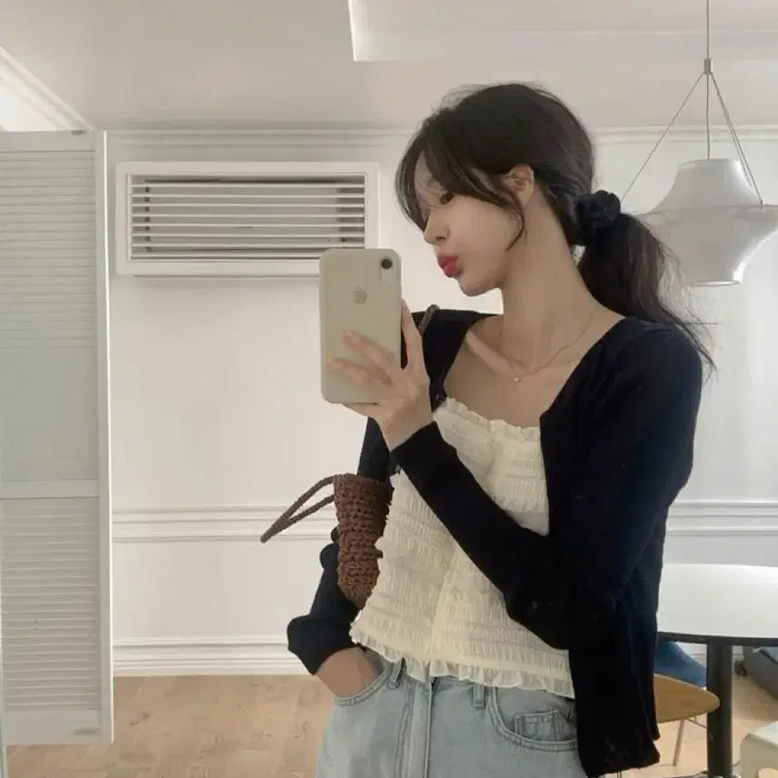 [BUNJANG] Le Bonheur Lace Camisole Blouse / 르보네어 나시 레이스 블라우스