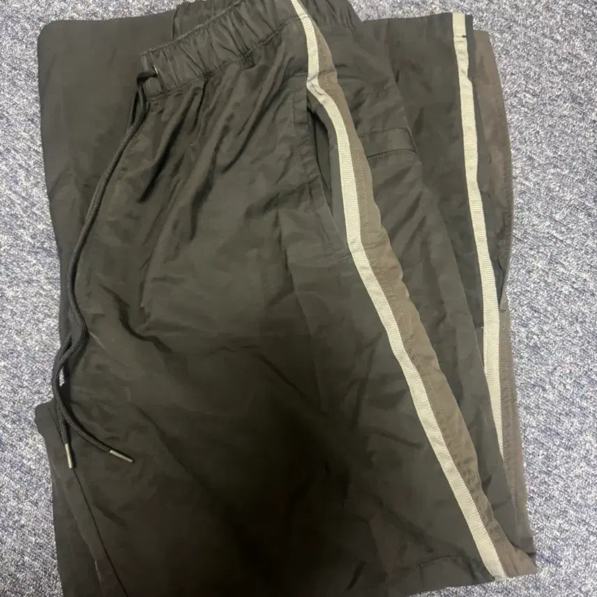 [BUNJANG] Polilu Regular Track Pants Black / [4]폴리테루 트랙팬츠 정규 블랙
