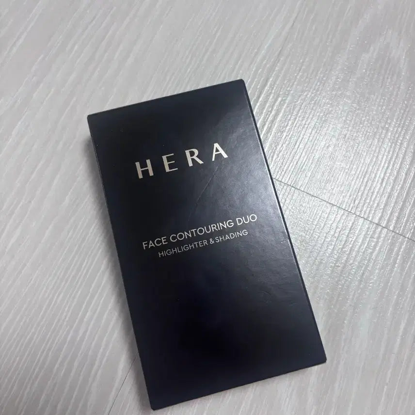 [BUNJANG] Hera Face Contouring Duo Highlighter & Shading (New) / (새상품) 헤라 페이스 컨투어링 듀오 하이라이터 앤 쉐딩