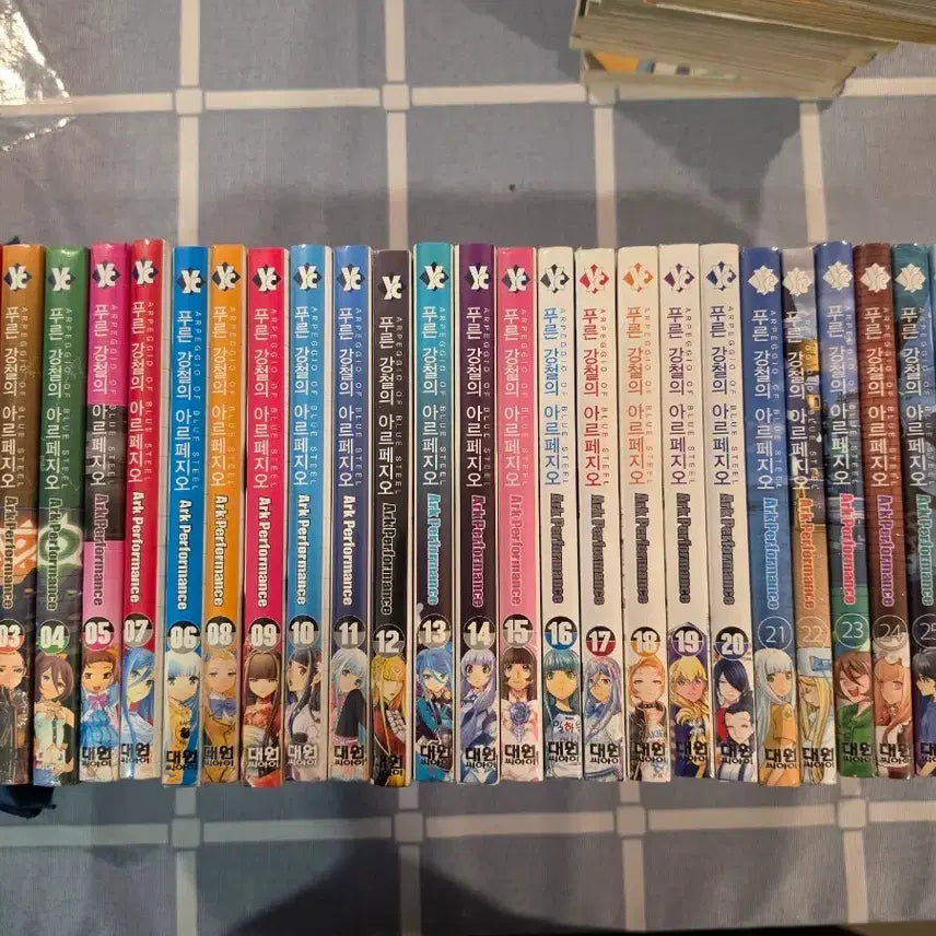 [BUNJANG] Arpeggio of Blue Steel Complete Manga Set (Volumes 1-28, Mostly Sealed) / 푸른강철의 아르페지오1-28 4개 빼고 미개봉 (설명필독)
