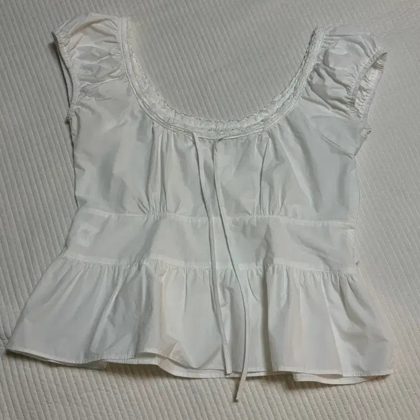 [BUNJANG] Lily Cote Peony Blouse / 릴리코츠 피오니 블라우스