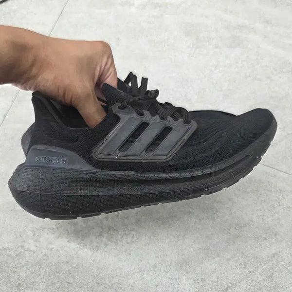 [BUNJANG] Adidas Women's Ultraboost Light All Black Running Shoes / 아디다스 여성 울트라부스트 라이트 올블랙 230 런닝 워킹 헬스