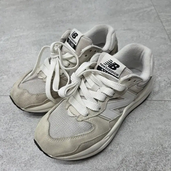 [BUNJANG] New Balance 57/40 Ivory Grey Sneakers (M5740VPD) / [ 230 ] 뉴발란스 57/40 아이보리그레이 (M5740VPD)