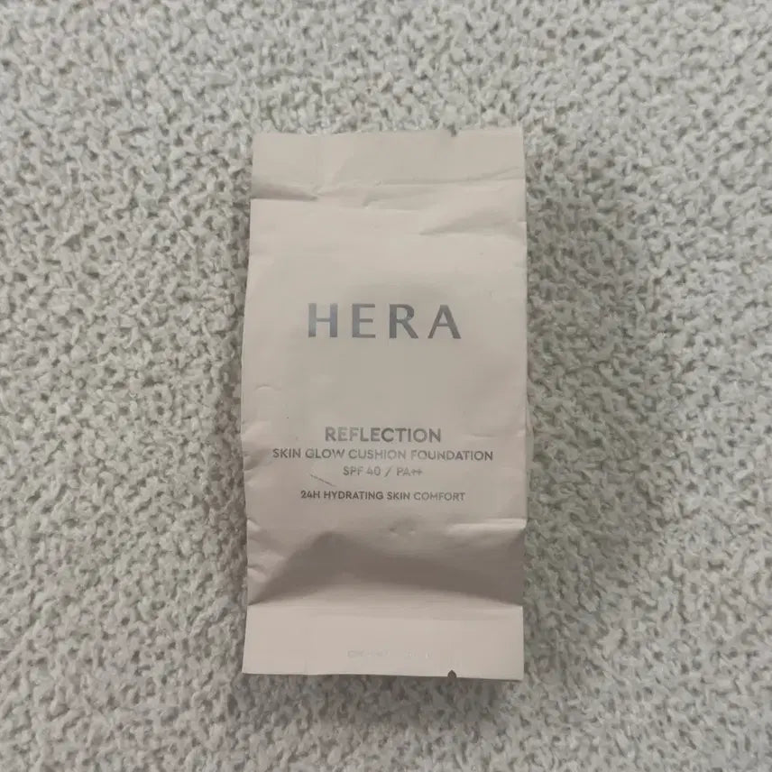 [BUNJANG] Hera Reflection Skin Glow Cushion Foundation Refill 23N1 / 헤라 리플렉션 스킨 글로우 23N1 쿠션 파운데이션 리필  새상품
