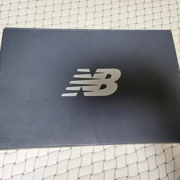 [BUNJANG] New Balance x Comme des Garçons Junya Watanabe 574 Grey Off-White Suede Sneakers / 뉴발란스 x 꼼데가르송 준야 와타나베 574 그레이 오프화이트 스웨이드