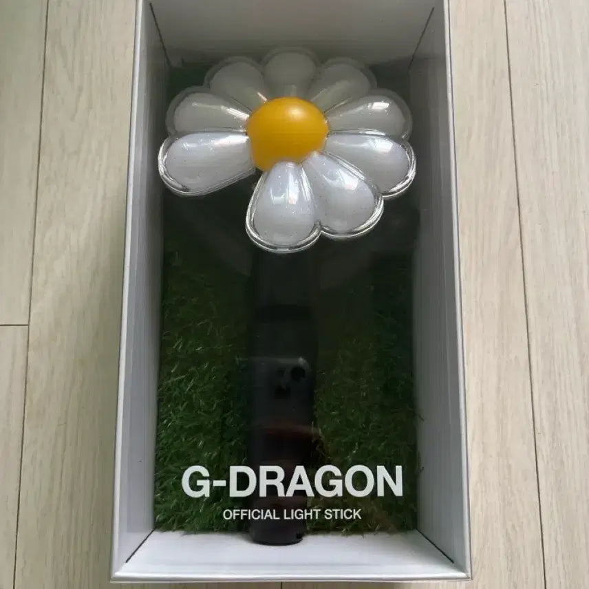 [BUNJANG] G-Dragon Daisy Bong Lightstick / 지드래곤 응원봉 데이지봉