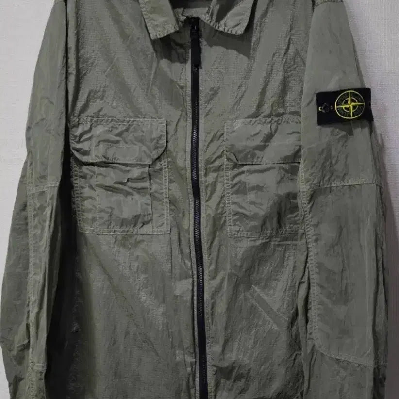 [BUNJANG] Stone Island Nylon Metal Khaki Overshirt Jacket L / 정품 스톤아일랜드 나일론메탈 카키 오버셔츠 자켓100/L