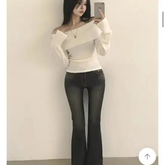 [BUNJANG] White Off-Shoulder Long-Sleeve T-Shirt / 새상품 화이트 오프숄더 팝니다!