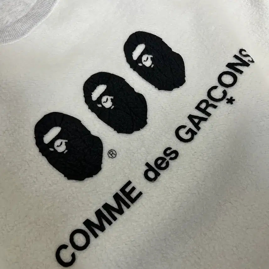 [BUNJANG] BAPE x CDG Exclusive Reversible Knit Sweatshirt / 베이프 cdg 익스클루시브 리버시블 니트, 맨투맨