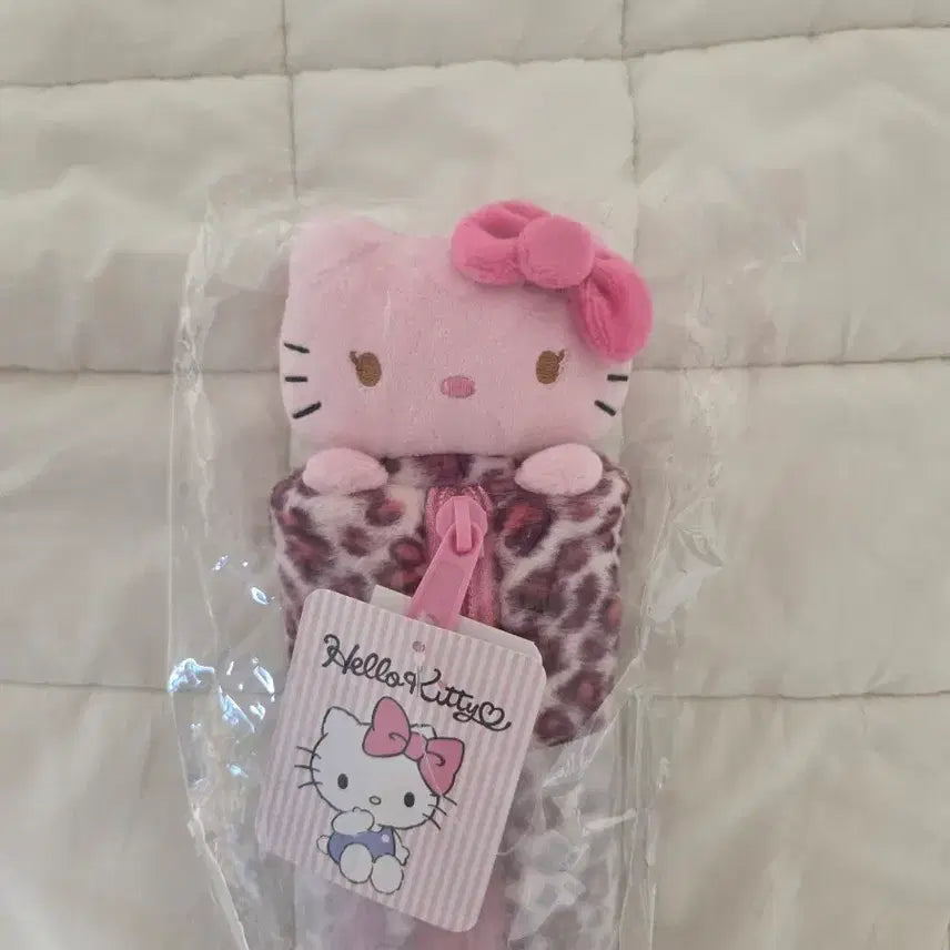 [BUNJANG] Hello Kitty Gal Suit Plush Pencil Case / 헬로키티 키티 갸루 봉제 인형 필통 태닝 키티