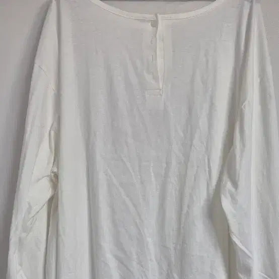 [BUNJANG] Unisex U-Neck Henley Long Sleeve T-Shirt White, Black / 유넥 헨리넥 긴팔 티셔츠 화이트, 블랙