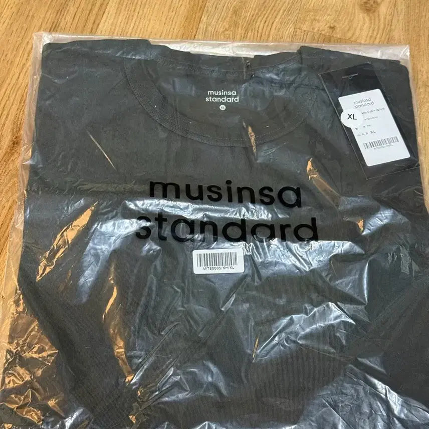 [BUNJANG] Musinsa Standard Relaxed Fit Crew Neck T-Shirt Khaki XL / 무신사 스탠다드 릴렉스 핏 크루 넥 티셔츠 카키 XL 새상품
