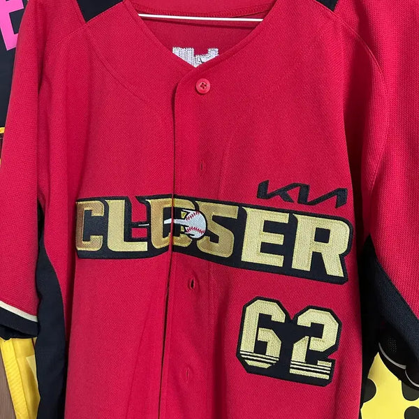 [BUNJANG] Kia Tigers Jung Hae-young 100 Saves Commemorative Baseball Jersey (Size 110) / 기아 정해영 최연소 100세이브 (110)