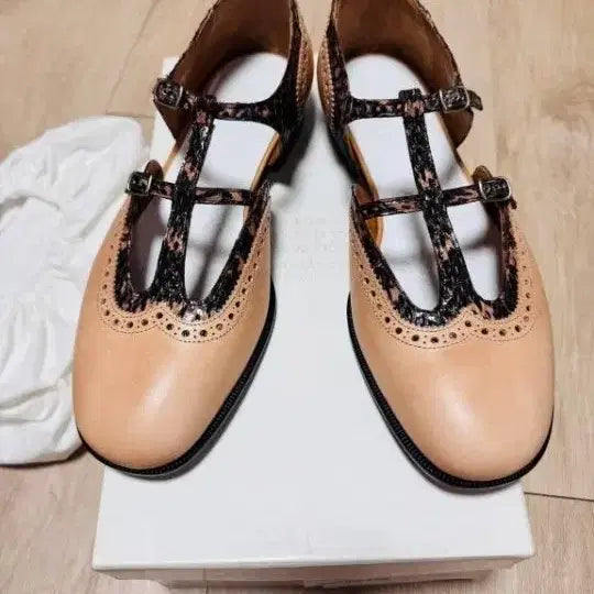 [BUNJANG] Maison Margiela Mary Jane Shoes Beige Pattern 38.5 / 메종 마르지엘라 메리제인 슈즈 38.5 (250~255)새상품 "정품"