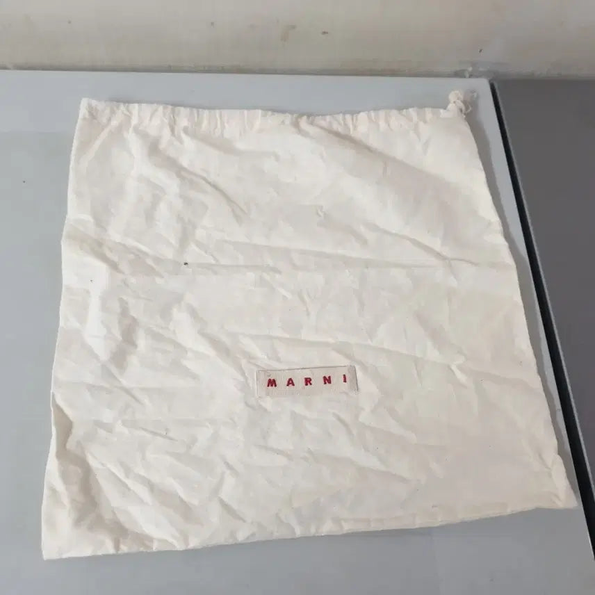 [BUNJANG] Marni Pouch / 마르니 파우치