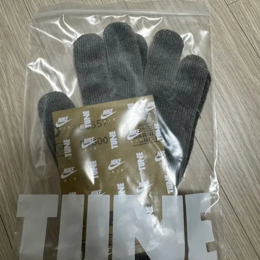 [BUNJANG] Tune Air Force Gloves / 튠 에어포스 장갑 사포 팝니다