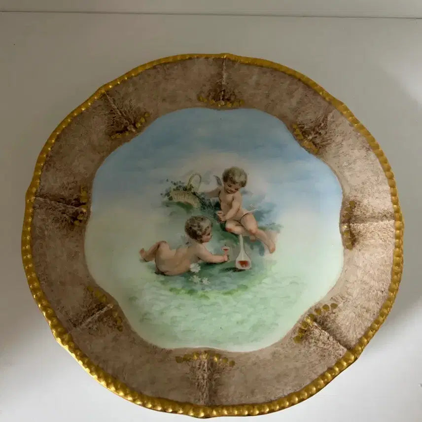 [BUNJANG] French Antique Cupid Angel Decorative Plate with Gold Rim / 프랑스 앤틱 컵피드 천사 장식접시 골드 림 빈티지 디스플레이 플레이트