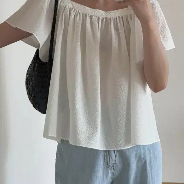 [BUNJANG] Amy Grace Square Neck Shirring Seersucker Blouse / 에이미그레이스 스퀘어넥 셔링 시어서커 블라우스