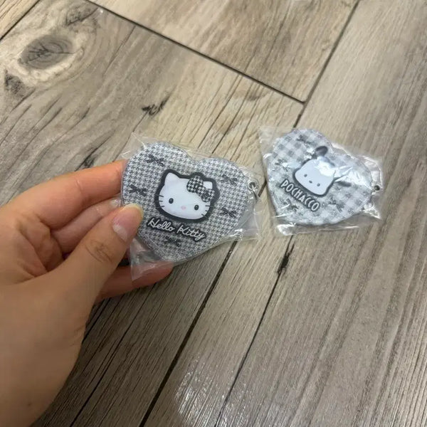 [BUNJANG] Sanrio Pochacco & Hello Kitty Heart Charm Set / 산리오 포차코/헬로키티 하트 키링
