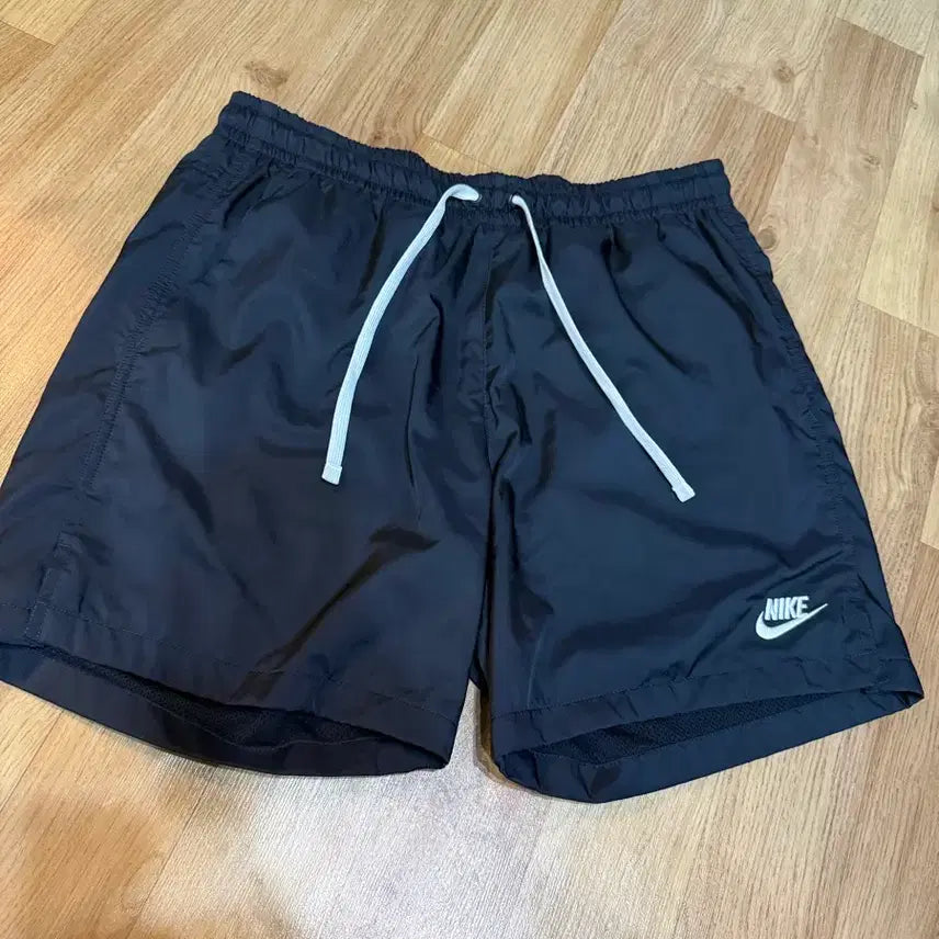 [BUNJANG] Nike Club Woven Flow Shorts AR2383-010 Black Size M / 나이키 클럽 우븐 플로우 쇼츠 AR2383-010 블랙 80사이즈 M