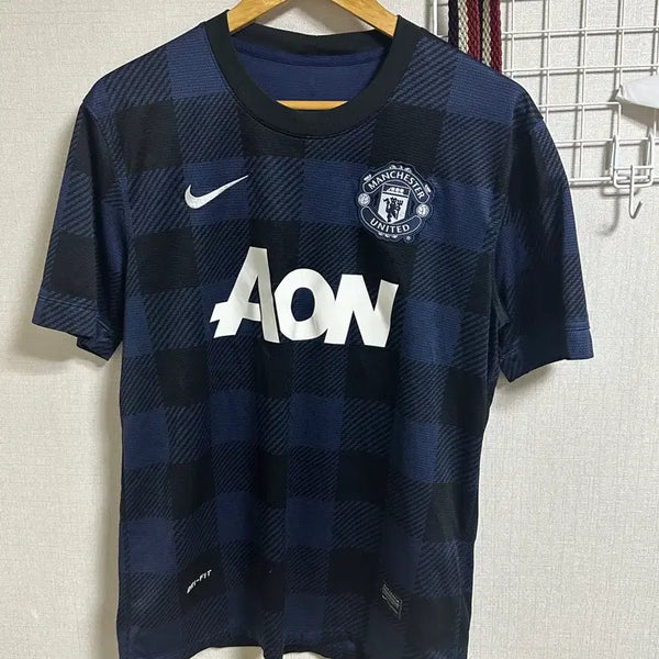 [BUNJANG] Manchester United Nemanja Vidić Jersey / 맨유 비디치 유니폼