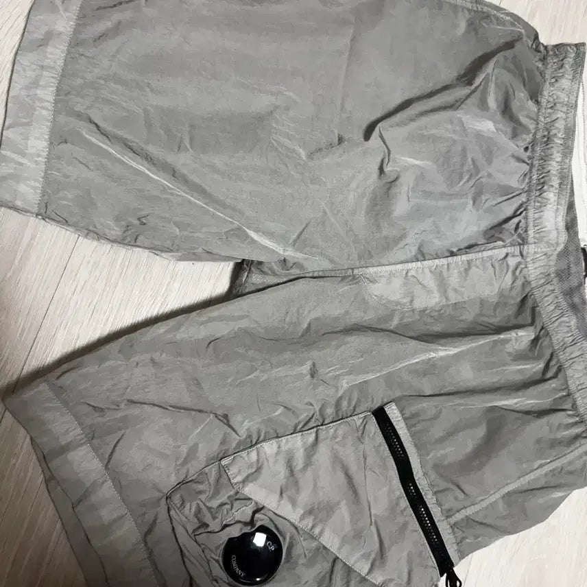 [BUNJANG] CP Company Nylon Utility Swim Shorts Flint Grey / 씨피)CP컴퍼니 나일론 반바지
