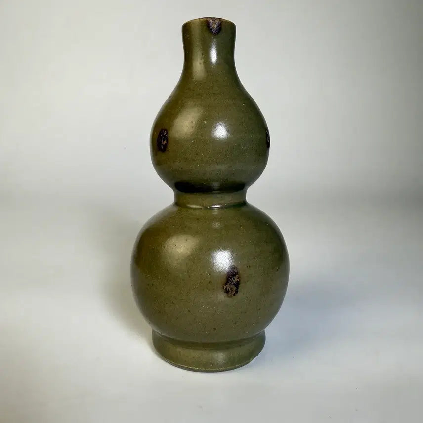 [BUNJANG] Yongcheonyo Iron-Spotted Gourd-Shaped Vase / 용천요 철수반 호로병