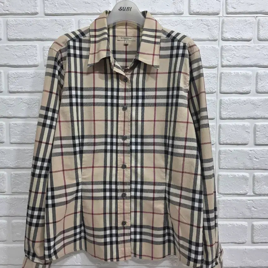 [BUNJANG] Burberry Stretch Shirt - Size M (Fits 55-66) / 정품 버버리 스판셔츠 m(55ㅡ66)