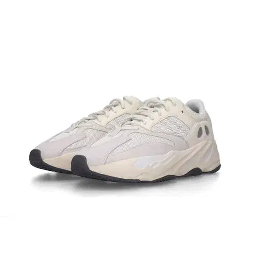 [BUNJANG] Adidas Yeezy Boost 700 Analog Shoes / [280]아디다스 이지부스트700 아날로그