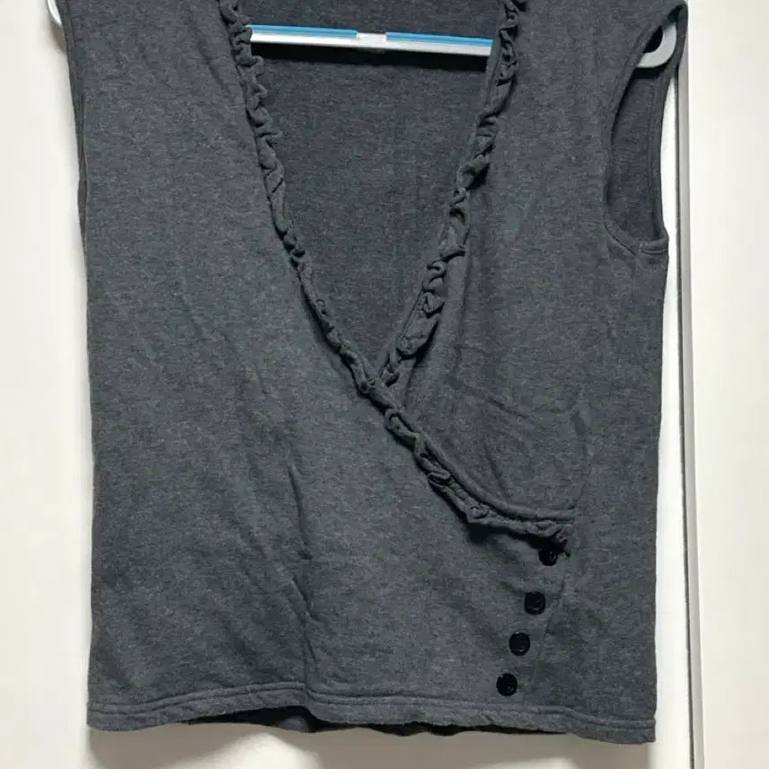 [BUNJANG] Ruffle Wrap Sleeveless Cardigan Tee / 프릴 랩 민소매 가디건 티