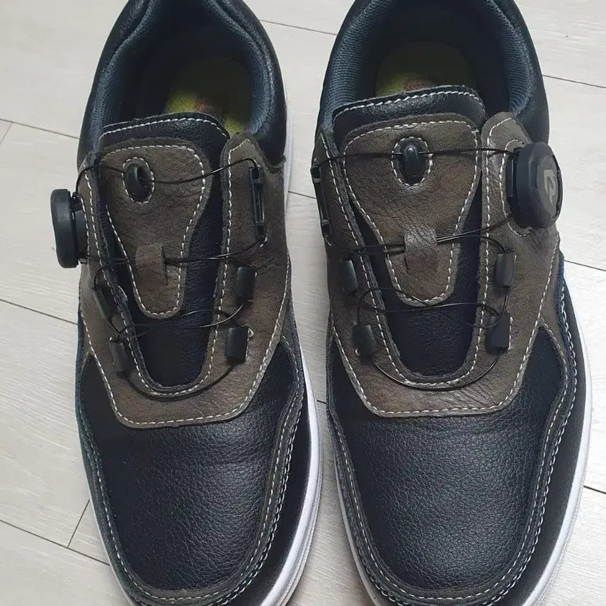 [BUNJANG] Redface Men's Dial Trekking Hiking Shoes / 레드페이스 다이얼 남성 트레킹화 등산화250