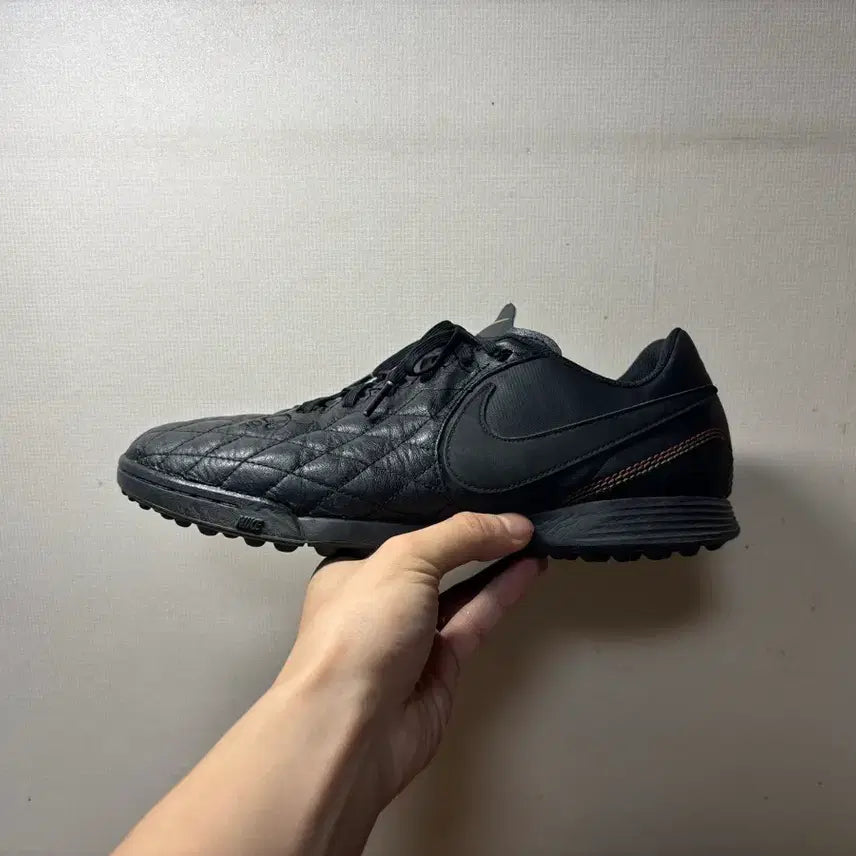 [BUNJANG] Nike TiempoX Ligera IV 10R TF Futsal Shoes (275) / [275] 나이키 티엠포 X 리게라 4 10R TF 풋살화