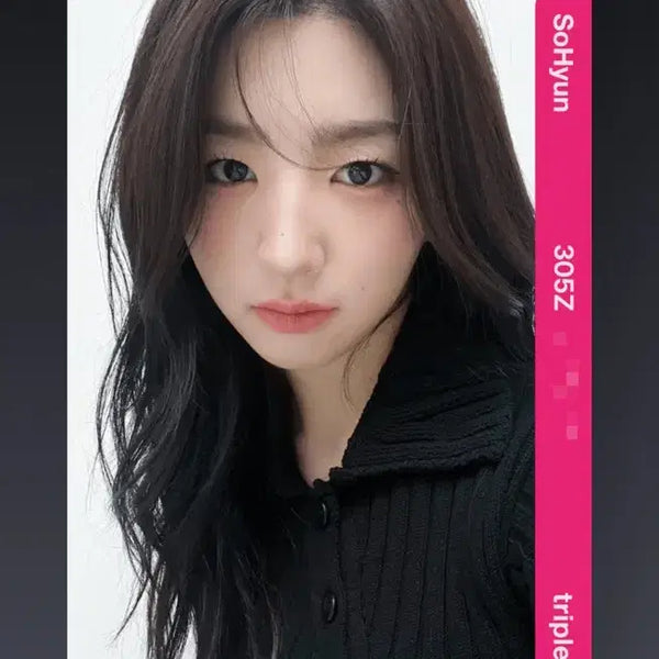 [BUNJANG] tripleS Hyerin New Look Object C305 Photocard / 트리플에스 소현 뉴룩 오브젝트 C305 양도합니다