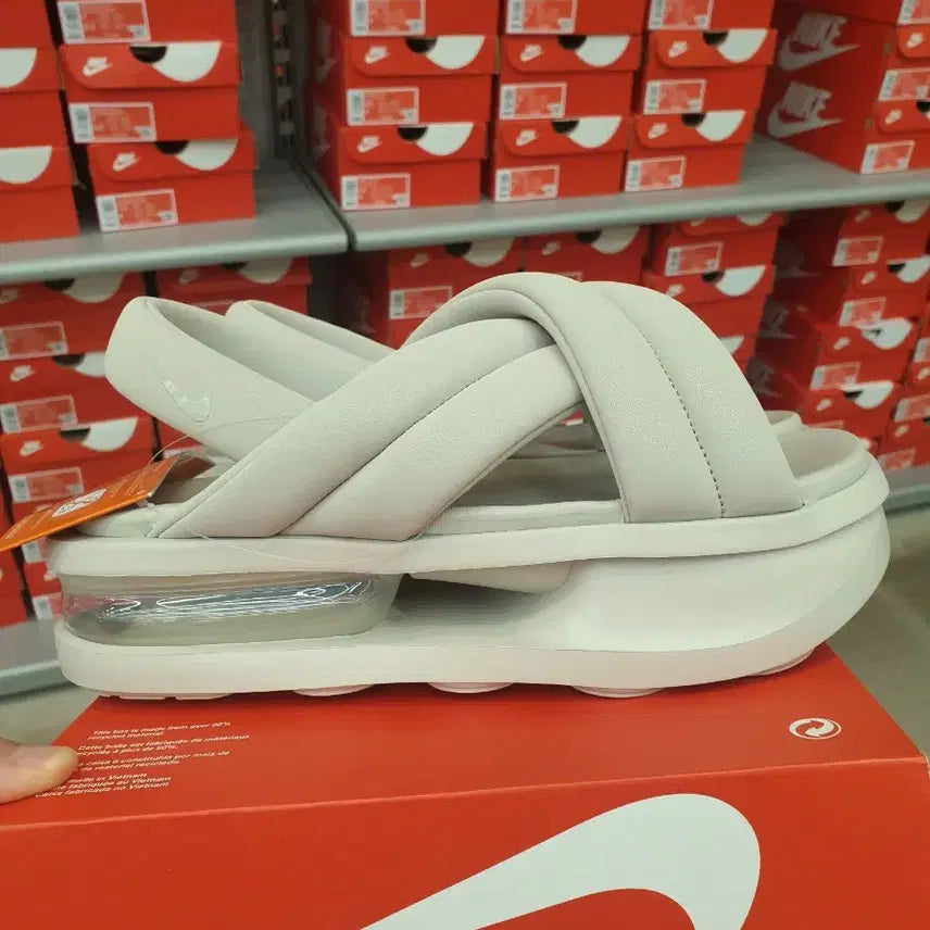[BUNJANG] Nike Air Max Isla Sandal / 나이키 에어 맥스 샌들