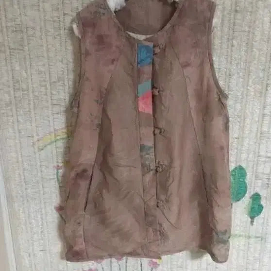 [BUNJANG] Natural Dye Vest with Patterned Buttons / 천연염색 조끼  무늬 섞인 단추