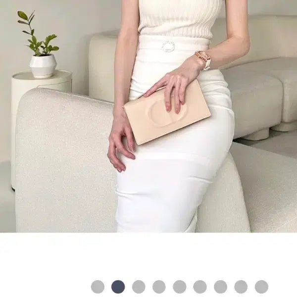 [BUNJANG] Off-Shoulder Cubic T-Shirt / 수입의류 오프숄더큐빅티(12.4)엉넬 로썸제이